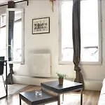 Superb Studio Near Montmartre