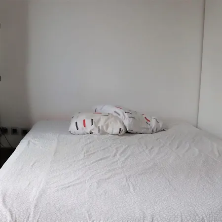 Superb Studio Near Montmartre * Paris