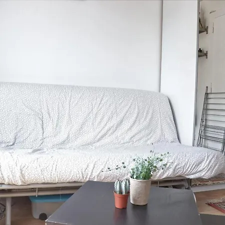Superb Studio Near Montmartre Paris